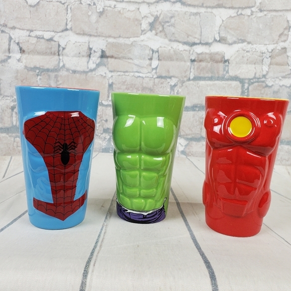 Marvel Molded Pint Glasses Ceramic Iron Man Spider-Man Hulk 3D Comics DC - Picture 1 of 12